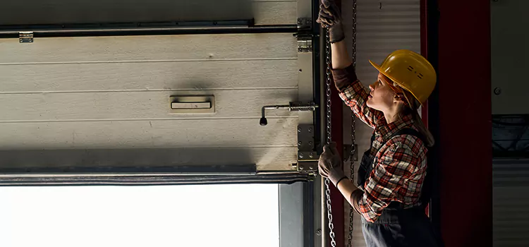 Addressing Common Garage Door Stoppage Issues in New Albany, IN