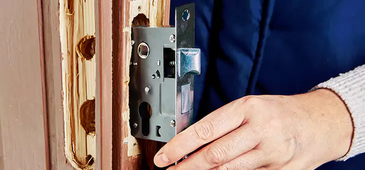 Garage Door Lock Replacement New Albany